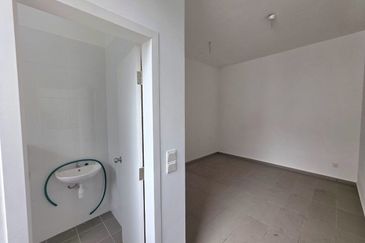 Elmera @ Setia Ecohill 2