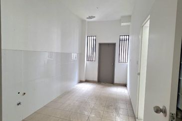 Elmera @ Setia Ecohill 2