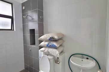 Elmera @ Setia Ecohill 2