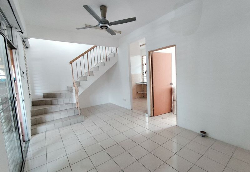 La Cottage Taman Putra Perdana