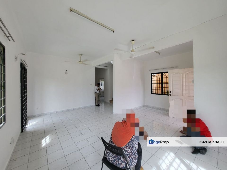 Bandar Tasik Kesuma Beranang Double Storey Semi Detached House Corner For Sale, Selangor, Beranang