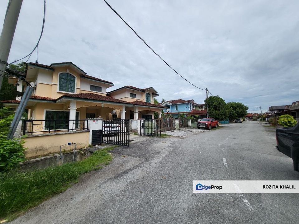 Bandar Tasik Kesuma Beranang Double Storey Semi Detached House Corner For Sale, Selangor, Beranang