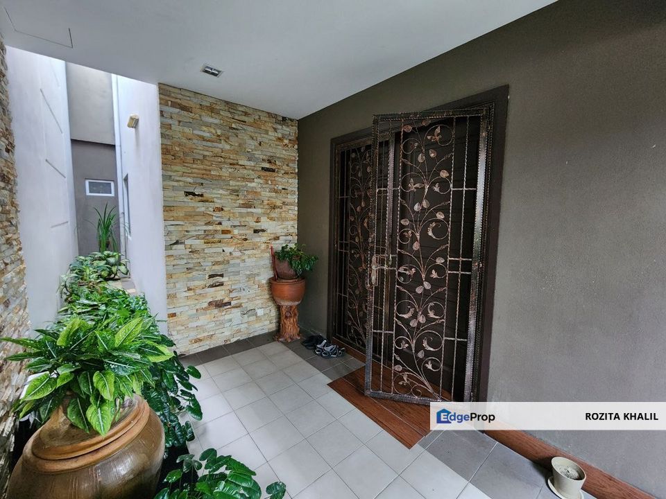 Anjung Suasana Bangi Double Storey Semi Detached House For Sale, Selangor, Kajang