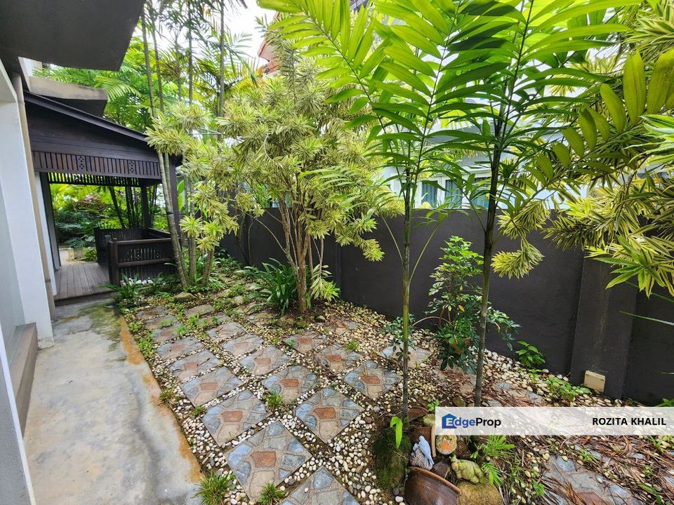 Anjung Suasana Bangi Double Storey Semi Detached House For Sale, Selangor, Kajang