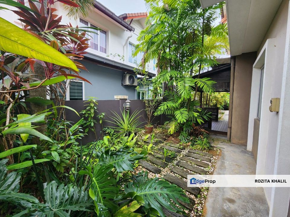 Anjung Suasana Bangi Double Storey Semi Detached House For Sale, Selangor, Kajang