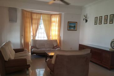 Taman Tasik Semenyih (Lake Residence)