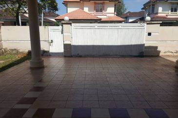 Taman Tasik Semenyih (Lake Residence)