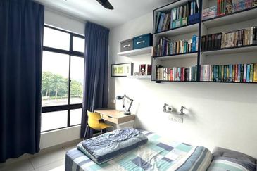 Seri Austin Luxury Apartment