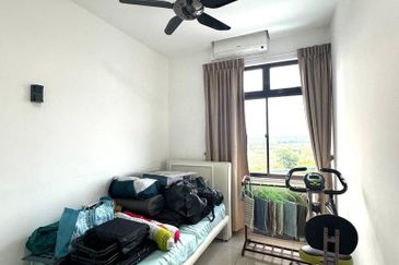 Seri Austin Luxury Apartment