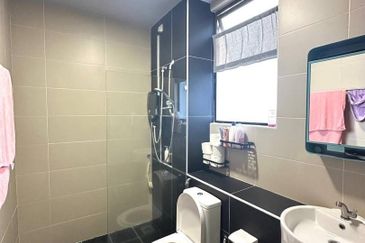 Seri Austin Luxury Apartment