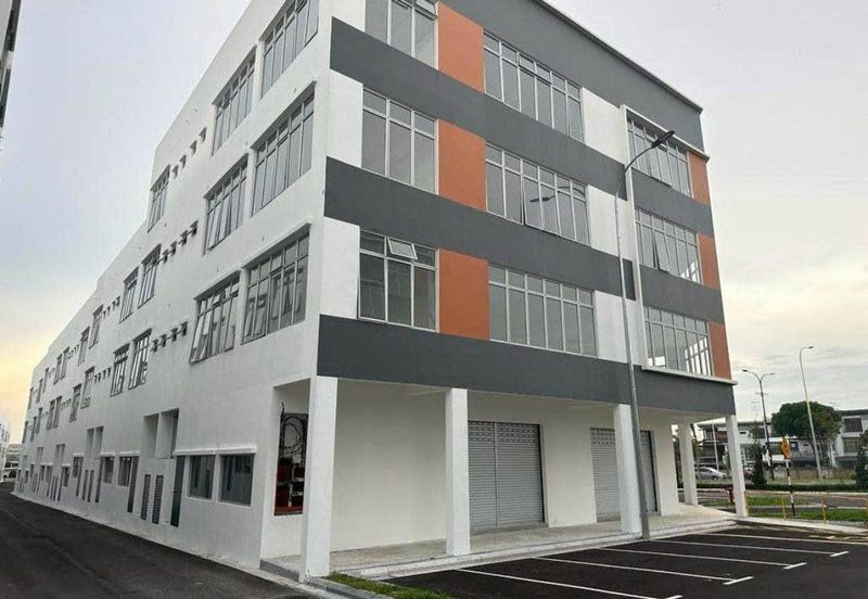 Crest @ Austin Emerald 1