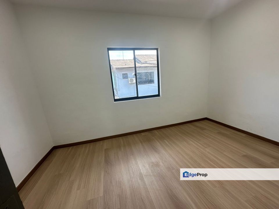 Puteri Wangsa double storey low cost, Johor, Ulu Tiram