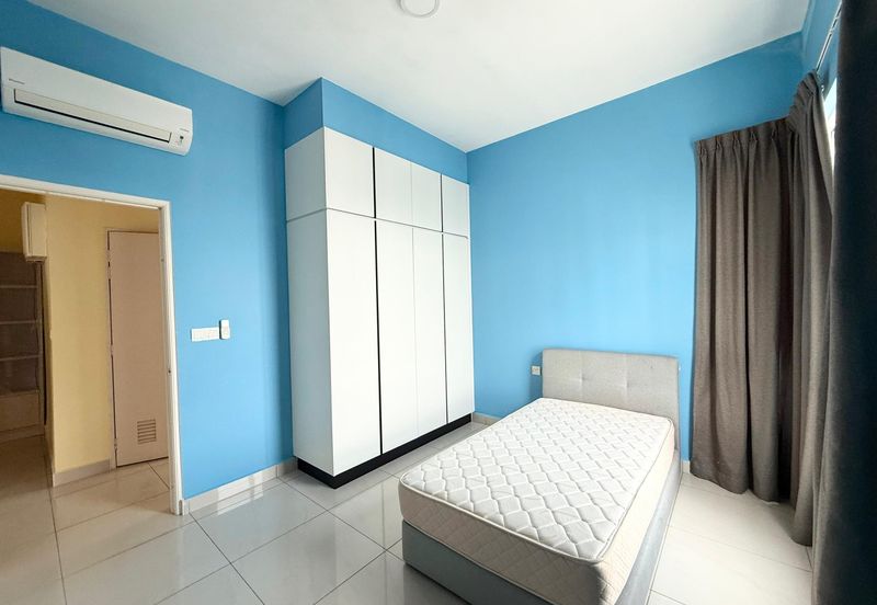 The Pinnacles (Pinnacle Tower)