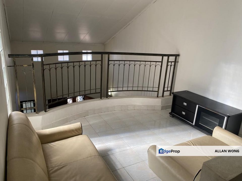 Taman mutiara rini 1.5 storey house, Johor, Skudai