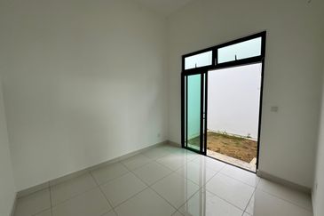 Taman Impian Emas (honeydale Residence)