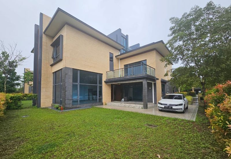 Golf & Resort Forest City, Fringe Villa