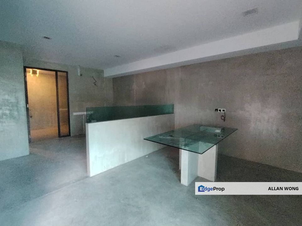 Apex industrial park Taman cemerlang , Johor, Ulu Tiram