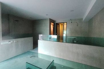 Apex Bizhub Desa Cemerlang