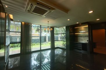 Taman Austin Perdana