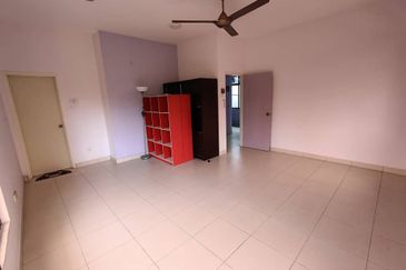 Maple Red, Adda Heights