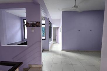 Maple Red, Adda Heights