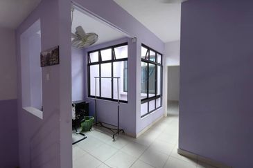 Maple Red, Adda Heights