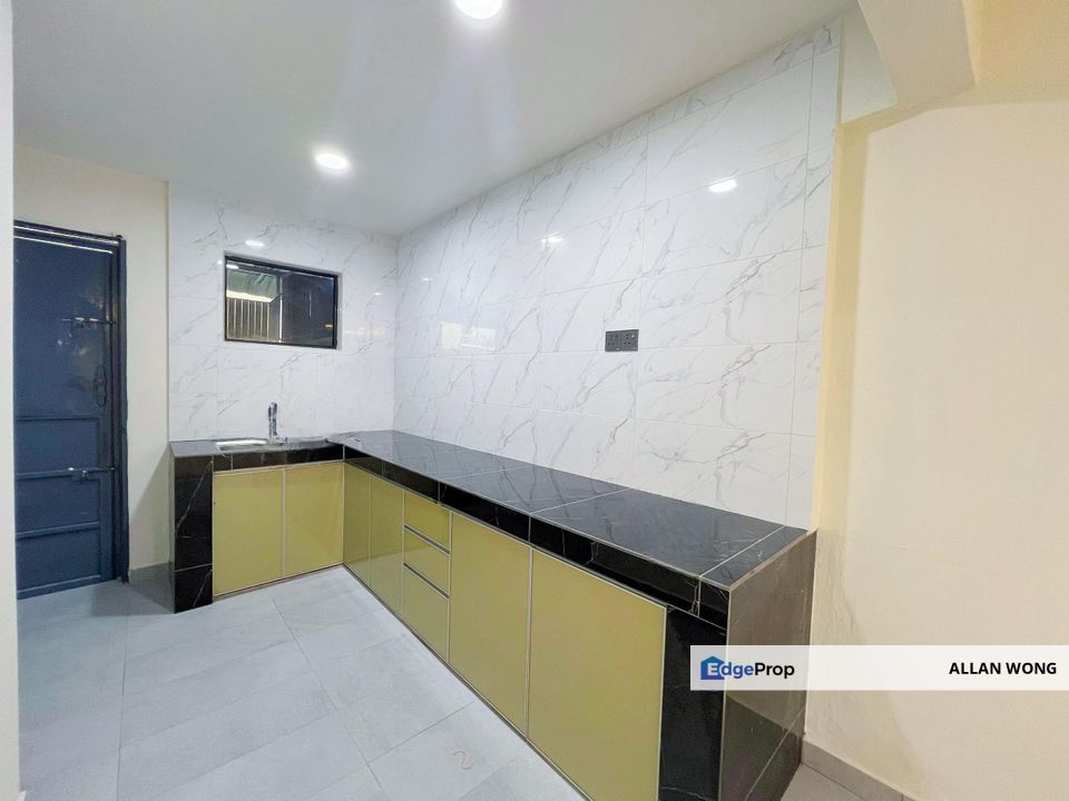 Low Cost Double Storey House @ Desa Jaya 🏠, Johor, Johor Bahru