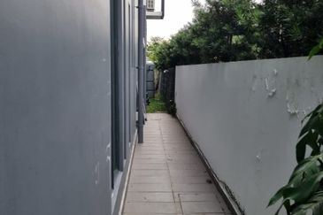 Isola Villa @ Senibong Cove