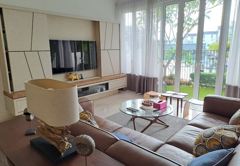 Emerald Bay @ Puteri harbour