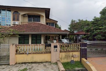 CASH BUY ONLY - Below Market 41% - Double Storey Detached House, Jalan Gong Pauh, Kemaman, Terengganu FOR SALE