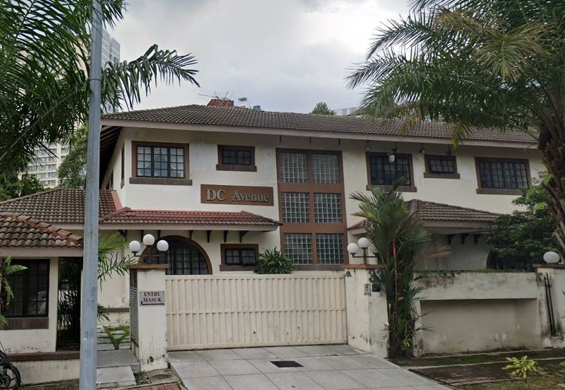 Double Storey House With A Swimming Pool @ Taman Sri Hartamas FOR SALE