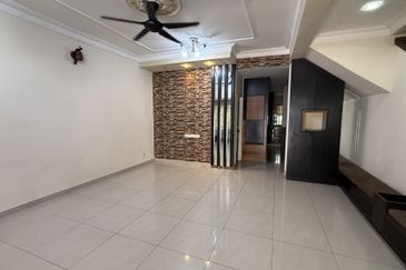 Pusat Bandar Putra Permai