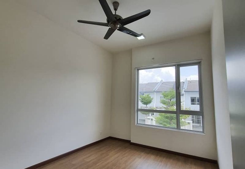 Tropicana Aman Bayan Residences