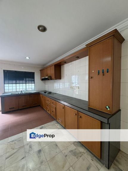 USJ 2 double storey link home for sale - Near Summit Mall & LRT, Selangor, USJ