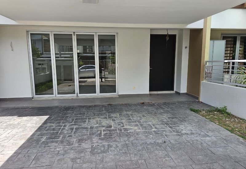 2 storey superlink freehold house  : Cressida Elmina Gardens, Elmina East, Shah Alam for sale