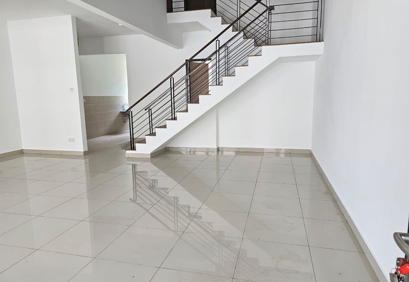 2 storey superlink freehold house  : Cressida Elmina Gardens, Elmina East, Shah Alam for sale