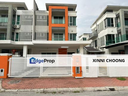 ridgewood taman bercham permai triple story for rent, Perak, Ipoh