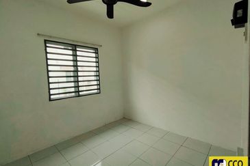 TAMAN PENGKALAN PRISMA