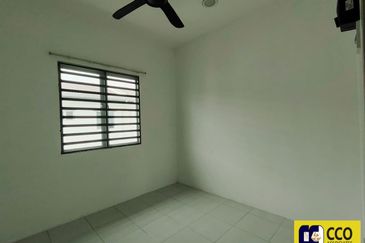 TAMAN PENGKALAN PRISMA