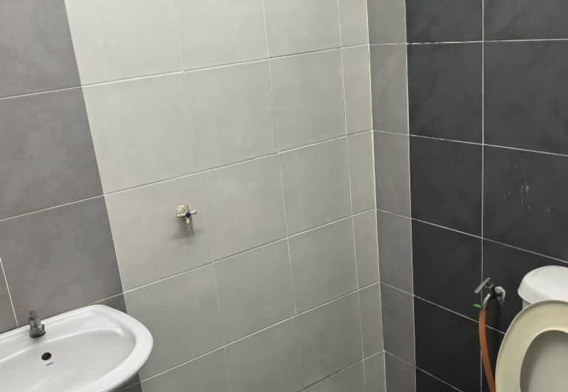 DESA LAHAT SRI -WANG