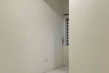 DESA LAHAT SRI -WANG