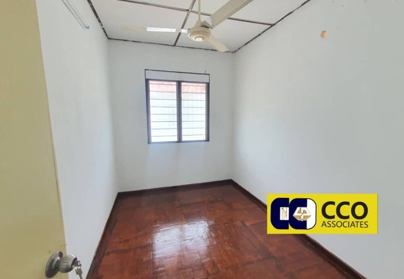 ANJUNG BERCHAM UTAMA