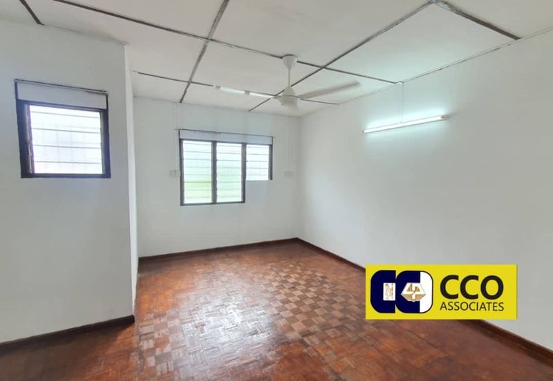 ANJUNG BERCHAM UTAMA