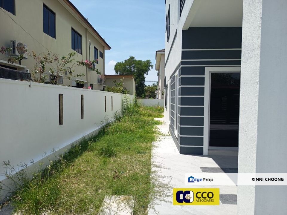 TAMAN DESA INDAH PENGKALAN IPOH BUNGALOW FOR SALE, Perak, Hilir Perak