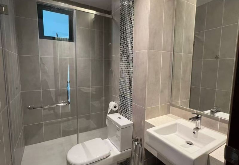 Queens Residences @ Queens Waterfront