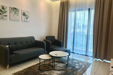 Queens Residences @ Queens Waterfront