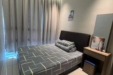 Queens Residences @ Queens Waterfront