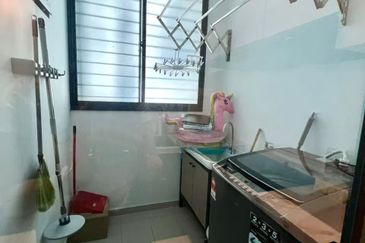 Queens Residences @ Queens Waterfront