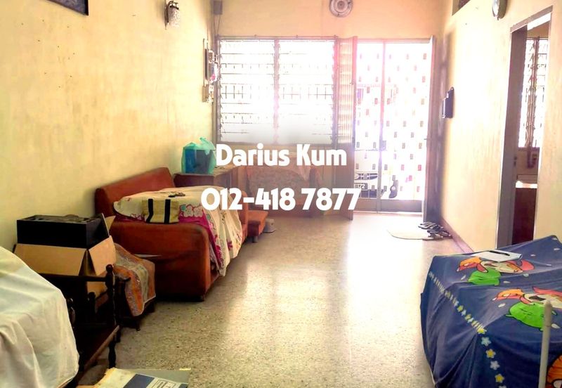 Terrace, Lintang Gelugor, Jelutong