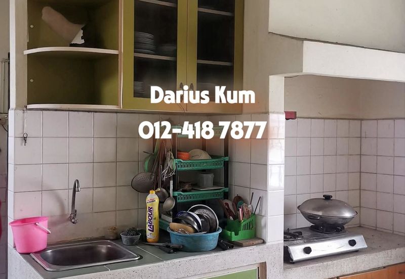 Terrace, Lintang Gelugor, Jelutong